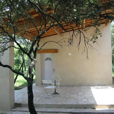 Appartement Garrigue De Nimes - Climatise Avec Piscine Partagee